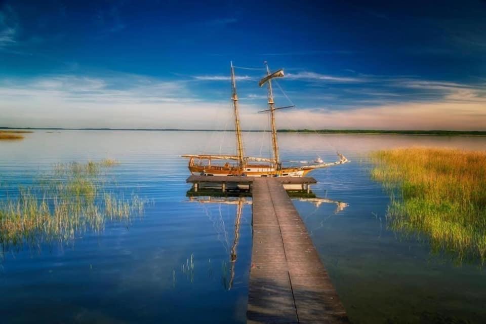 Folwark Luknajno Nad Jeziorem Sniardwy Gospoda Dziedzictwo Kulinarne Warmia-Mazury Mikołajki Exterior photo